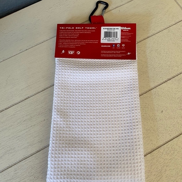 NEW Wilson Microfiber Tri Fold Golf Towel 16x21 - Picture 3 of 4